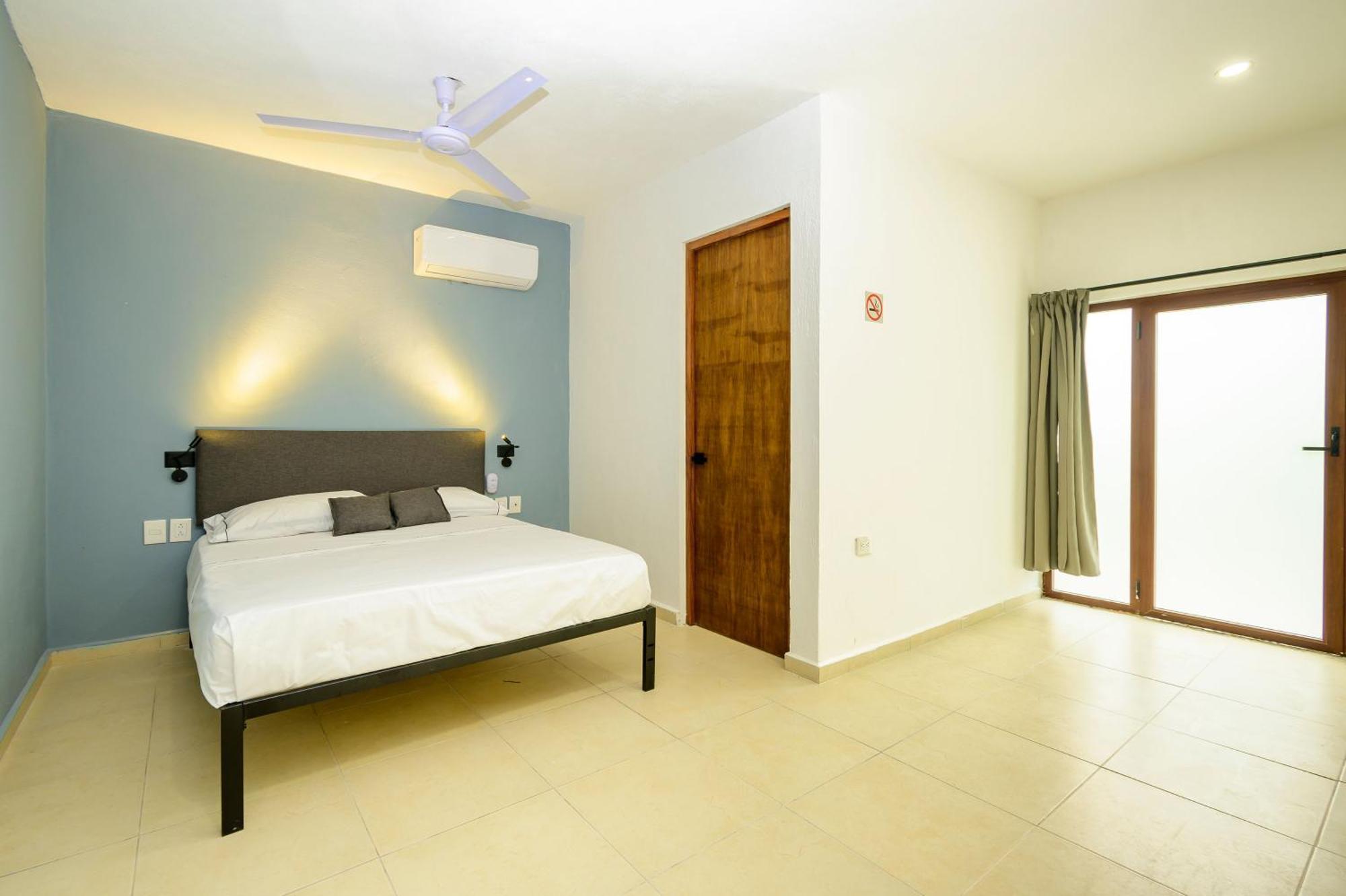 Hotel Paso Del Mar Плая дел Кармен Екстериор снимка
